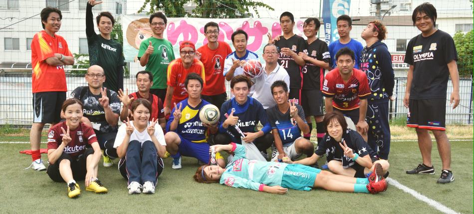 「FC六間 エフシーロッケン」サッカーイベント。神戸市長田の女子サッカーサポーター INAC神戸